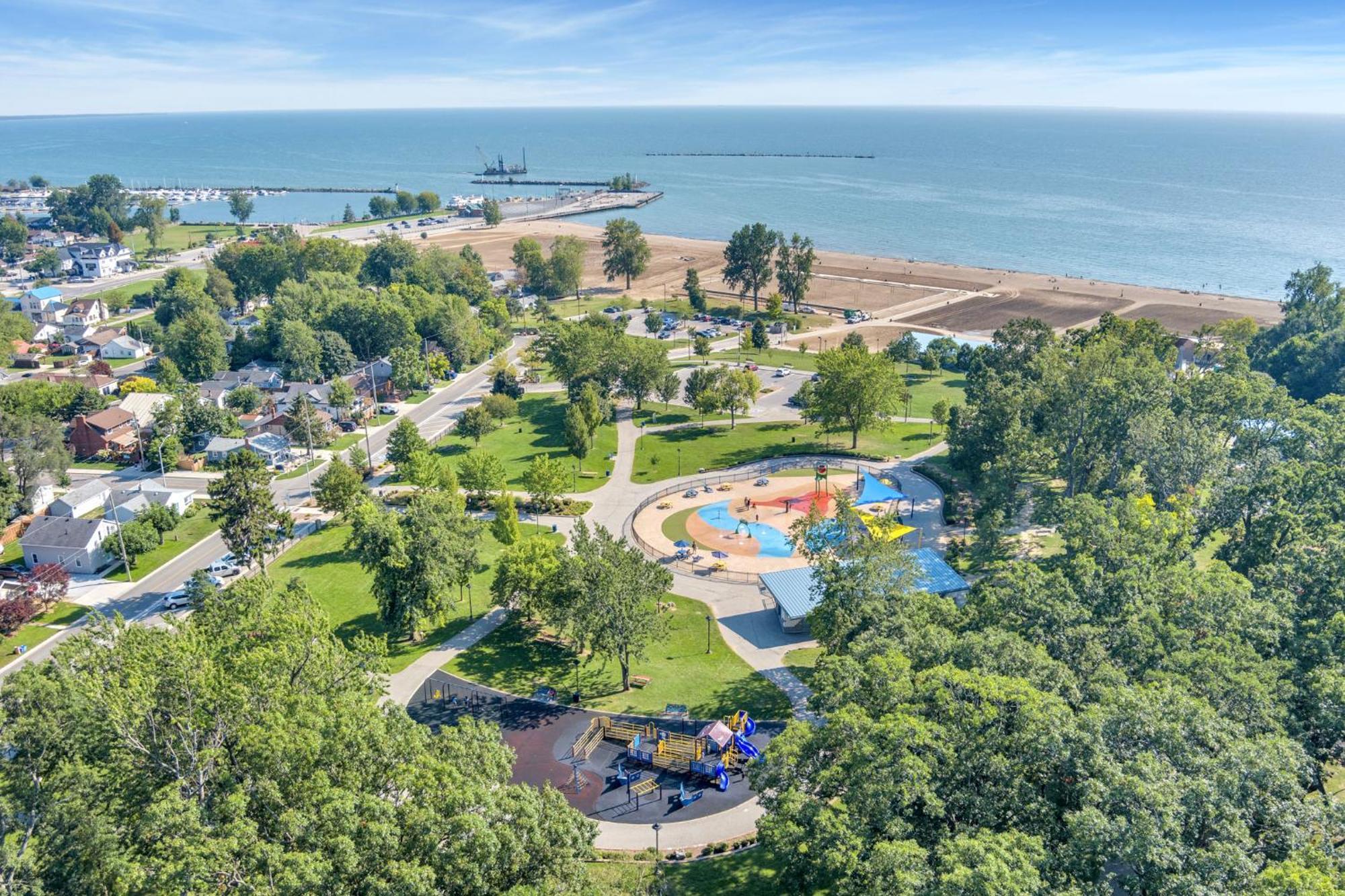 Park Bungalow #4 - Seacliff Beach Suites Leamington Zewnętrze zdjęcie