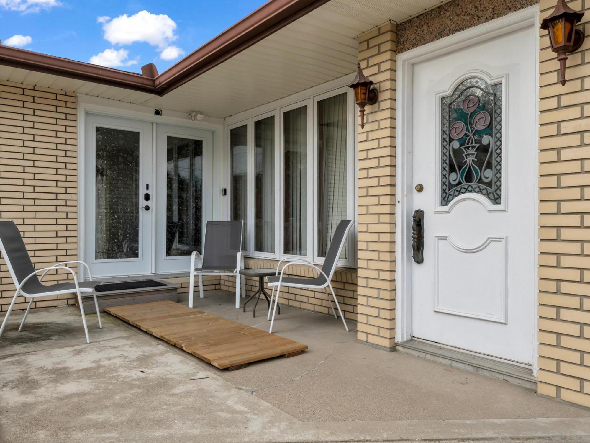 Park Bungalow #4 - Seacliff Beach Suites Leamington Zewnętrze zdjęcie